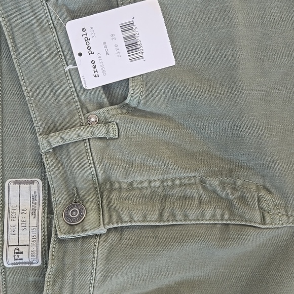 NWT Free People Green Destroyed Skinny Jeans In Moss Size 28 - Picture 3 of 10